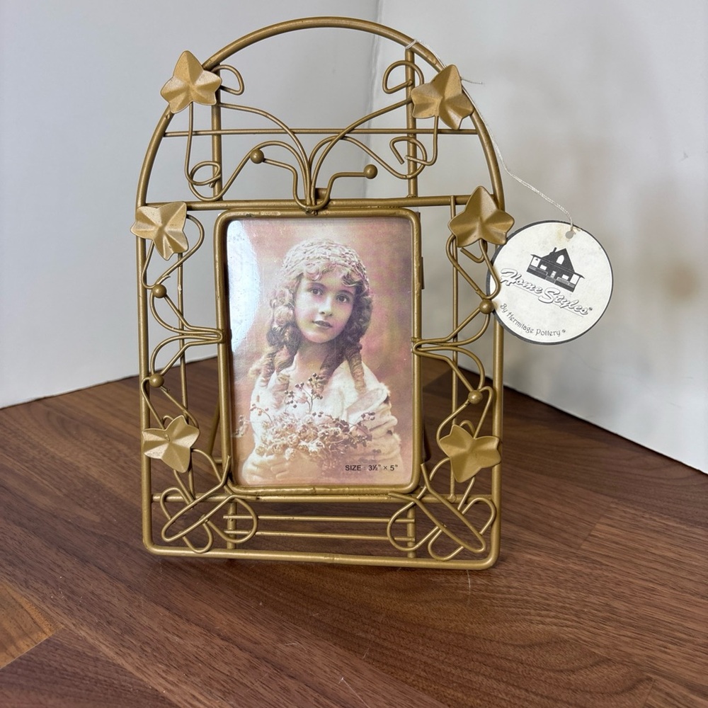 Vintage Gold Ivy frame - Home Styles by Hermitage Pottery
